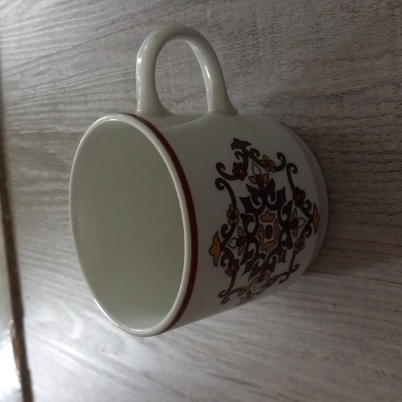 Lot of Vintage Johnson Brothers Ironstone tea setting. - Picture 4 of 6